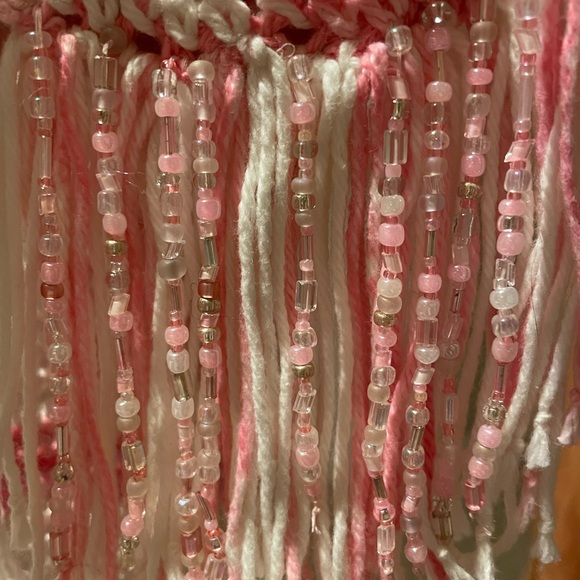 Elegant hand crocheted beaded scarf, os, different shades of pink and white. - Picture 5 of 5